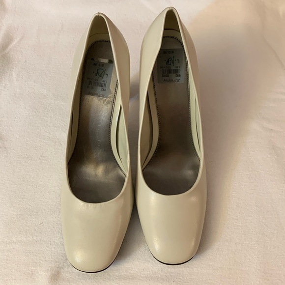Worthington Shoes - Ivory 4” heals - Worthington from JC Penny